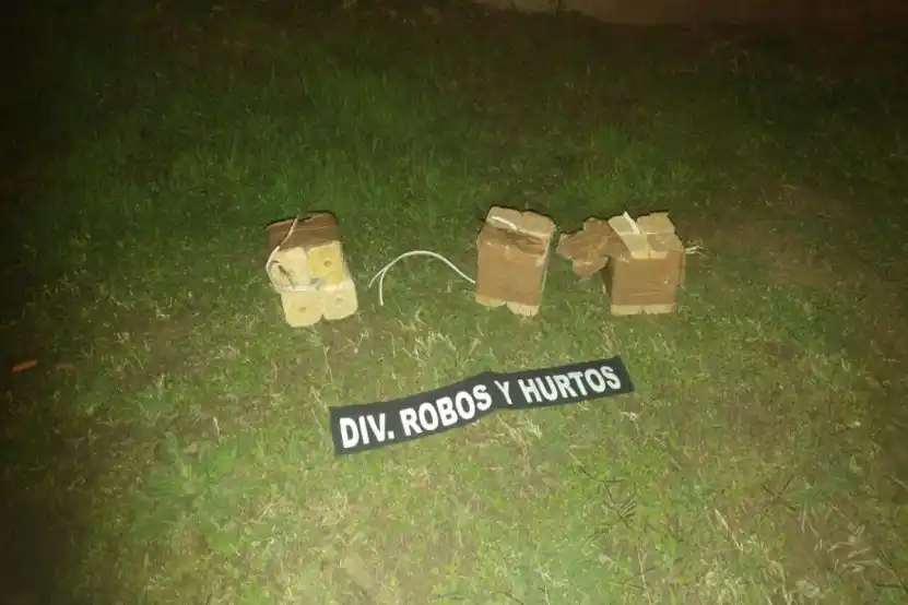 Hallaron 12 panes de explosivos a la vera del túnel subfluvial