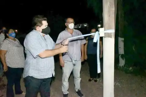 Activaron luces para más de 30 manzanas del Barrio 1.º De Mayo