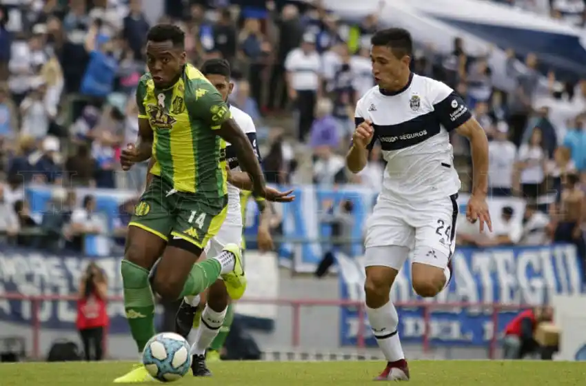 Duelo de necesitados en Rosario: Aldosivi enfrenta a Central