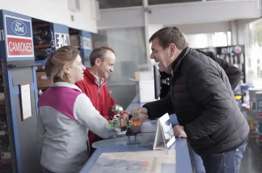 Montenegro pidió que este domingo lo “acompañen para transformar la ciudad”