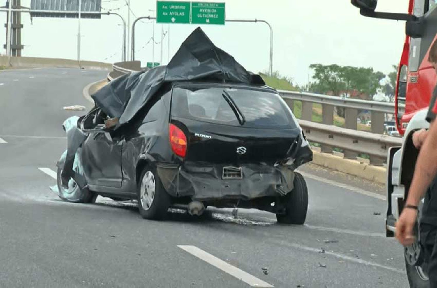 Siniestro vial en Circunvalación: una mujer falleció tras impactar contra una camioneta