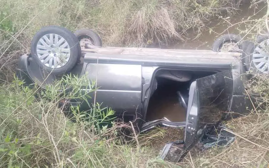 Un hombre fue trasladado al Hospital Masvernat tras despistar con su automóvil