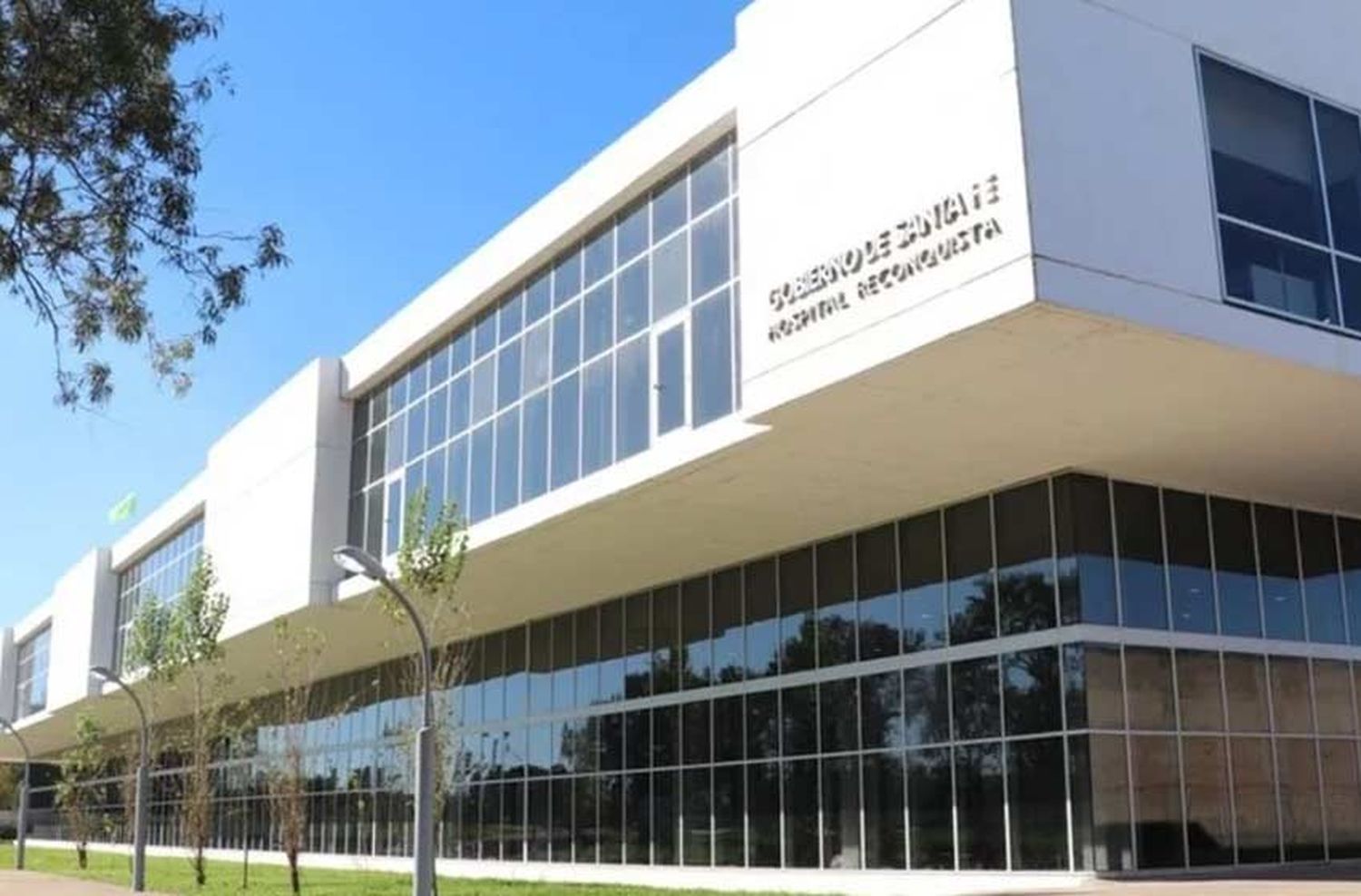 Investigan mala praxis por el nacimiento de un bebé con dos cabezas: «Nunca mencionaron la malformación»