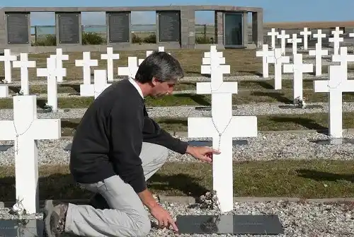 Proyecciones para colegios del documental "Héroe corriente"