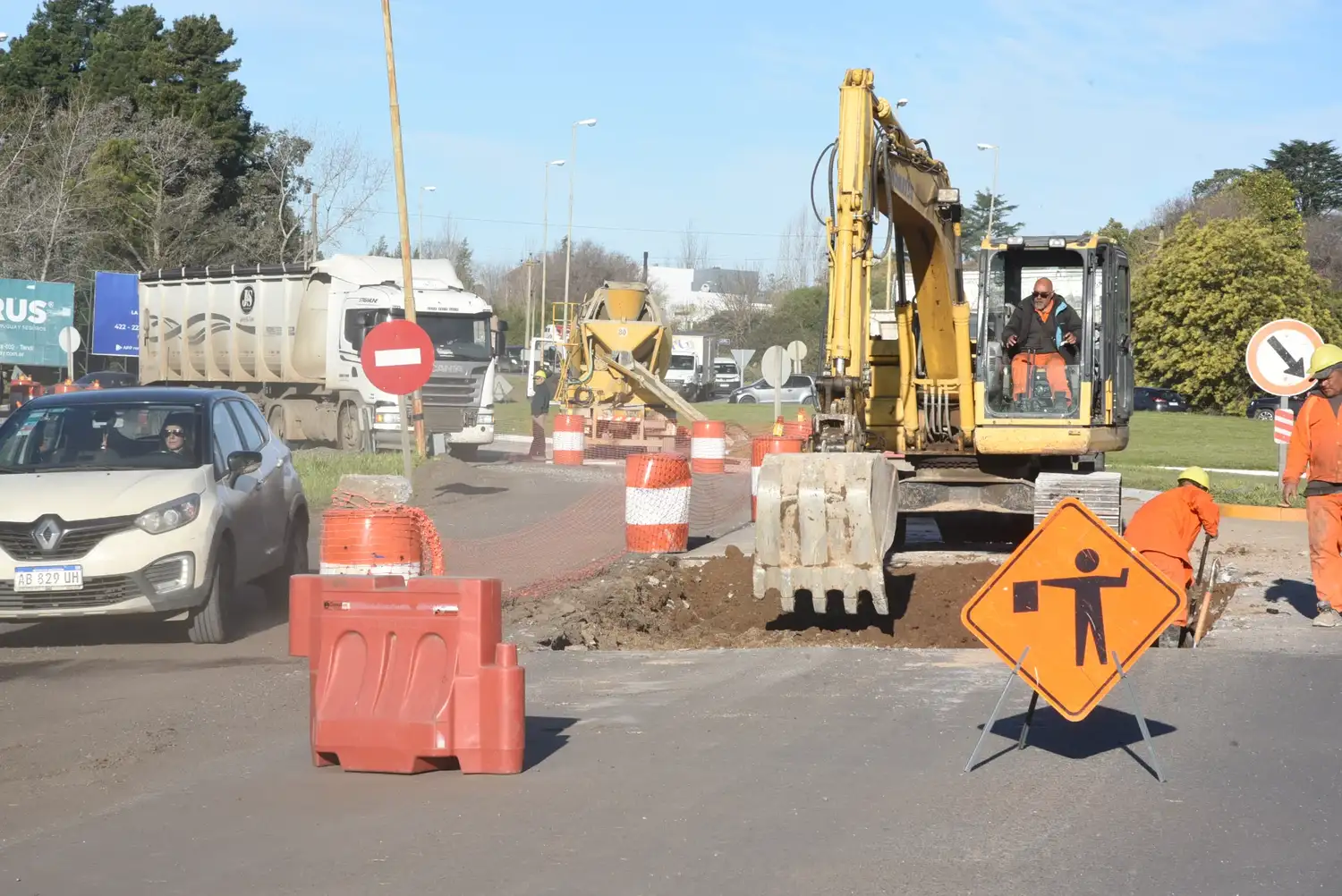 La Ruta Nacional 226 tendrá un plan integral de puesta en valor, rehabilitación y mantenimiento, con intervenciones en distintos puntos del corredor. En Tandil, se contemplan trabajos en iluminación, seguridad vial y mantenimiento de sectores estratégicos de la traza.