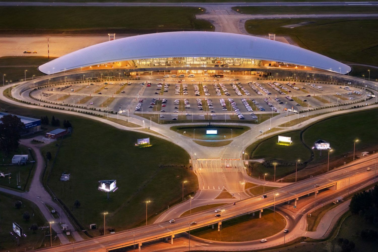 Uruguay’s Carrasco International Airport Named Best in Latin America and the Caribbean