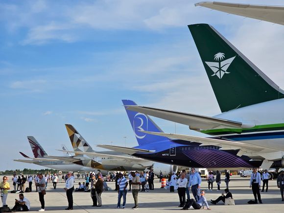 Dubai Air Show – Day 1 Wrap Up: Boeing Leads the Way