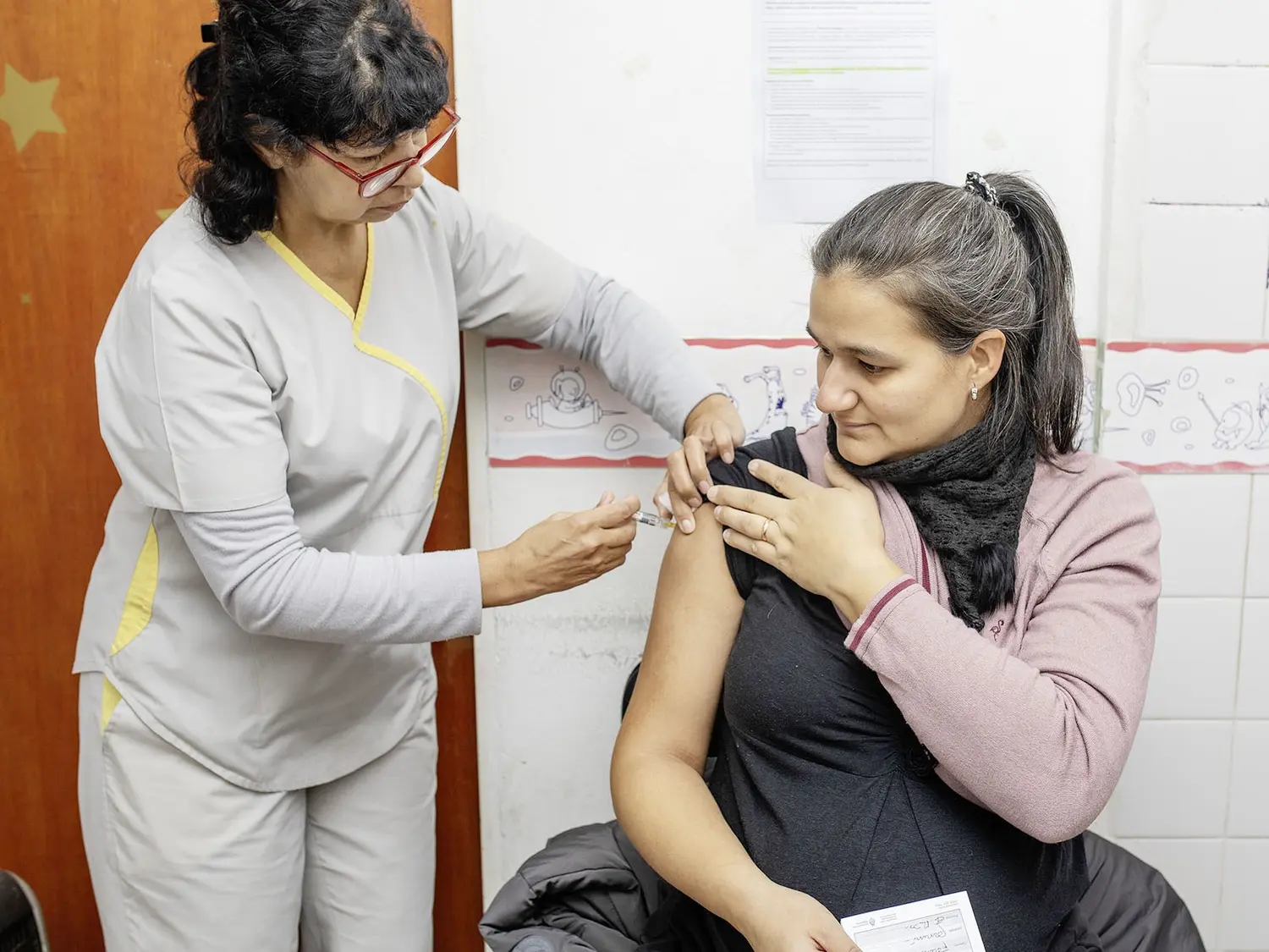 Extienden por todo el mes de septiembre la vacunación contra el Virus Sincicial Respiratorio en Entre Ríos
