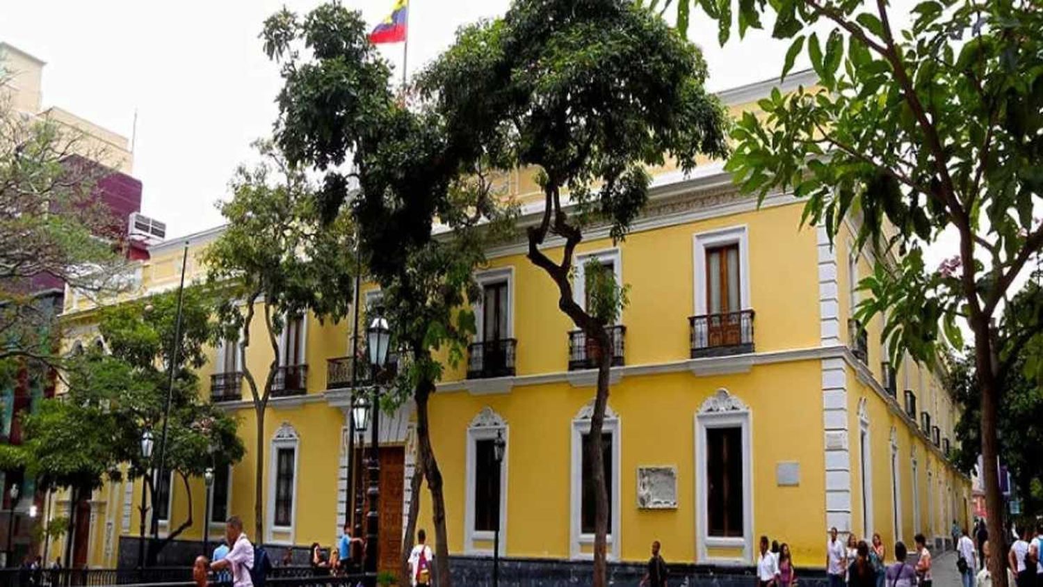 “ES UNA PROVOCACIÓN”: Venezuela rechaza llegada de buque británico a Guyana y exige que lo retiren