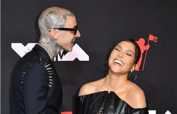 Kourtney Kardashian y Travis Barker se comprometen