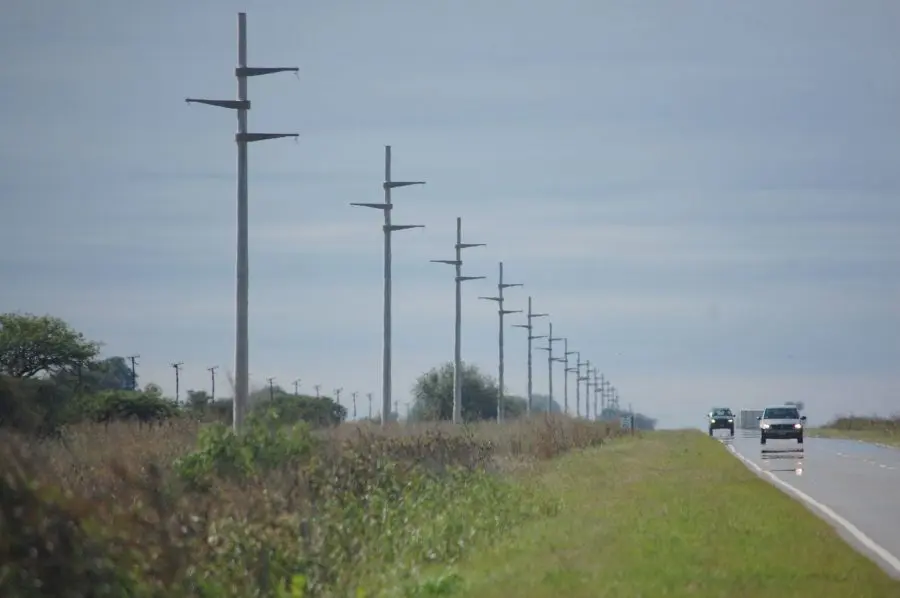 El Gobierno nacional licitará 2825 kilómetros de líneas de alta tensión