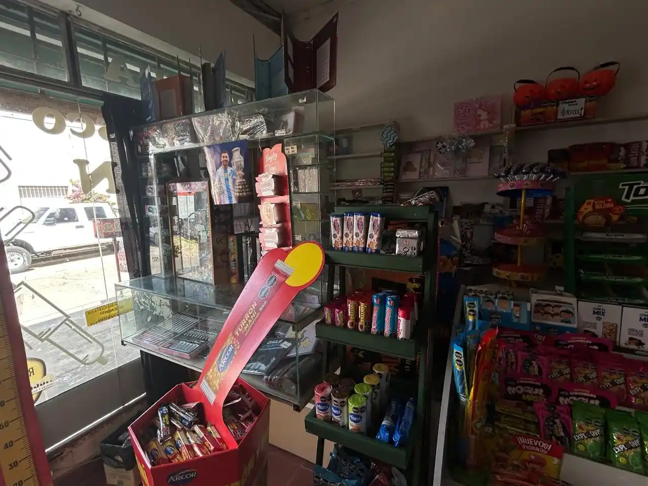 La cooperativa deberá reconectar el suministro al comercio.