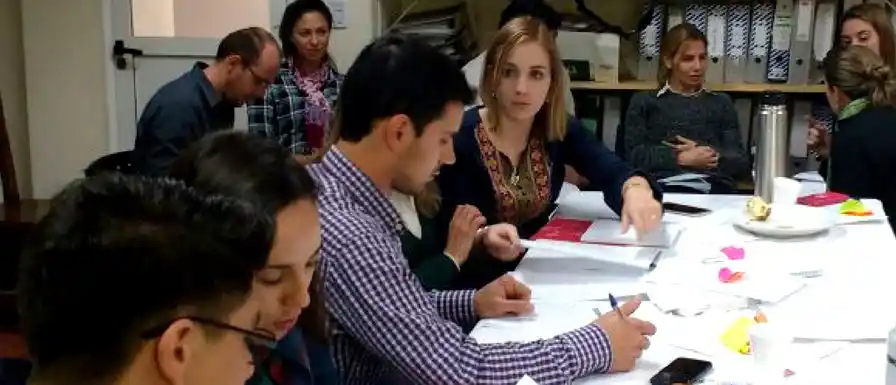 La Academia Argentina Emprende capacitará sobre Modelos de Negocio