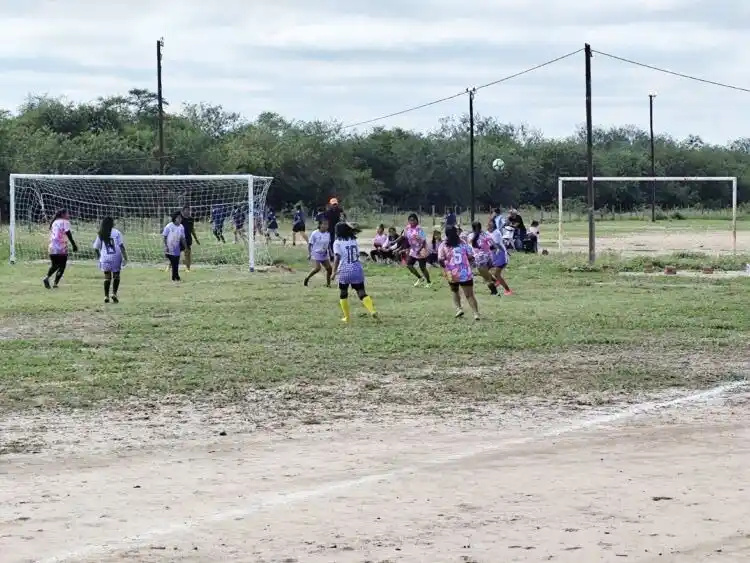 En Ayo La Bomba conmemoraron
el Día del Aborigen Americano