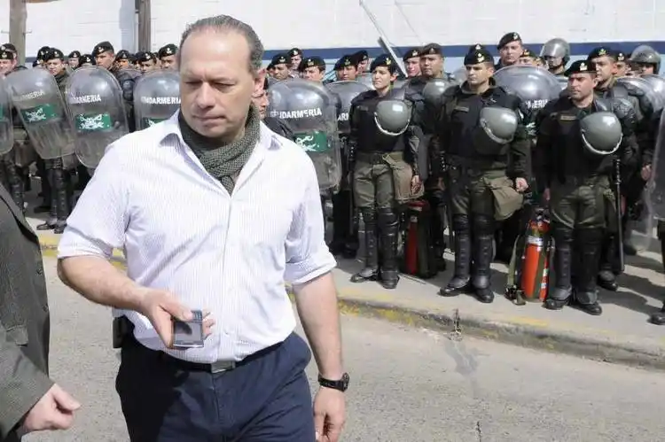 Saqueos en Córdoba: Berni aseguró que lo de De la Sota "es un papelón"