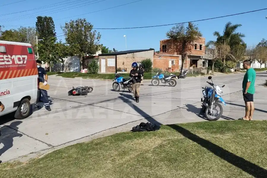Un accidente de tránsito en Bv. Lehmann dejó a una mujer con lesiones de carácter graves