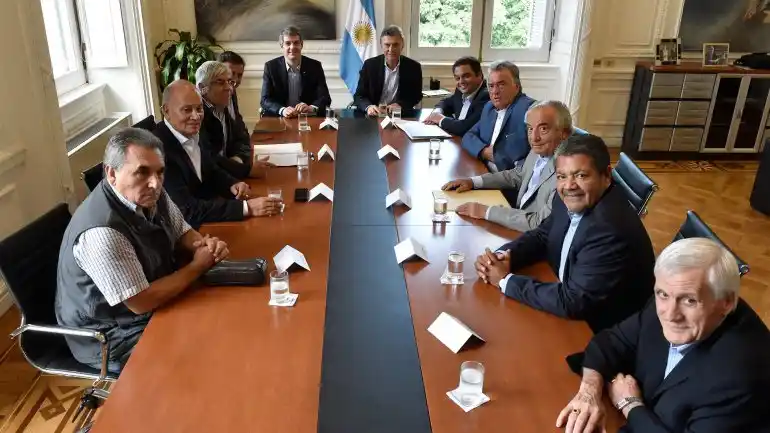 Macri recibió a Moyano, Caló y Barrionuevo en la Rosada