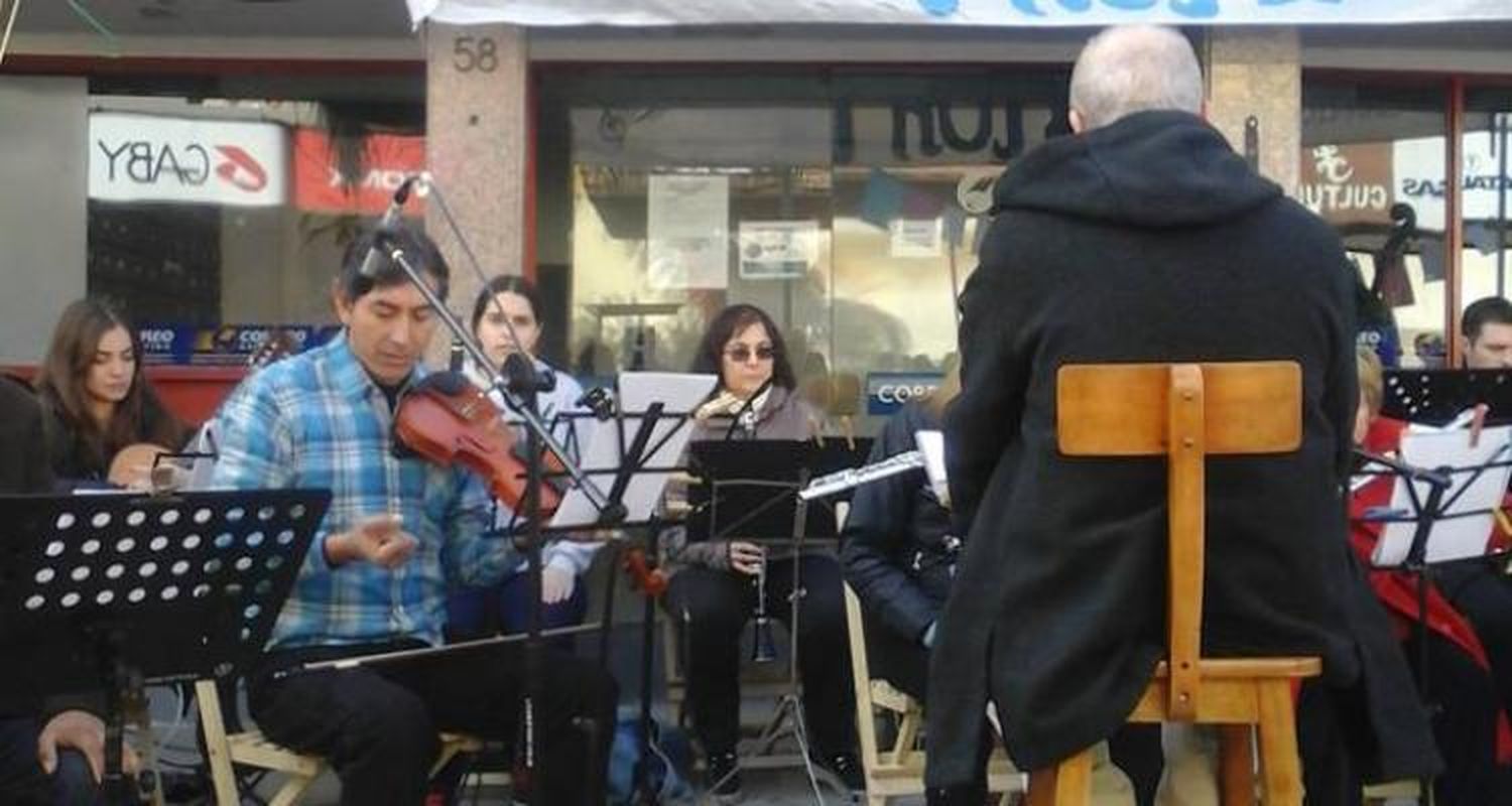 Conservatorio cumplió con la tercera protesta por un edificio propio
