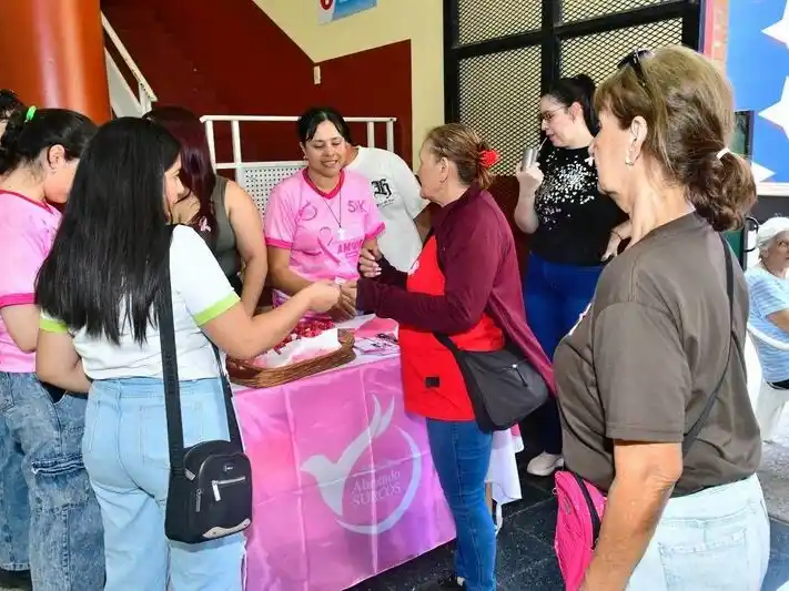 Promueven la prevención del cáncer de mama