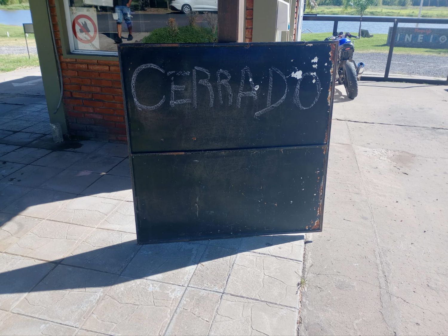 Cartel de cerrado, Mansa Lyfe