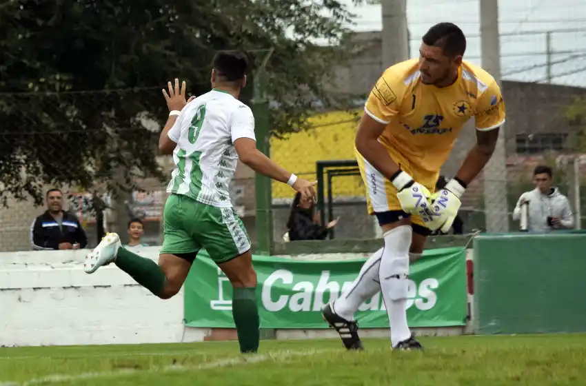 Kimberley ganó y sigue en lo más alto