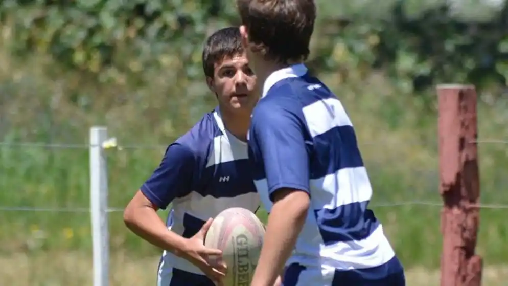 Torneo “Marcos Kremer” de rugby juvenil en el Lago