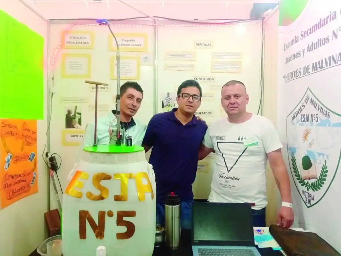 Diseñaron un dispositivo que mide el nivel de agua de los tanques domiciliarios