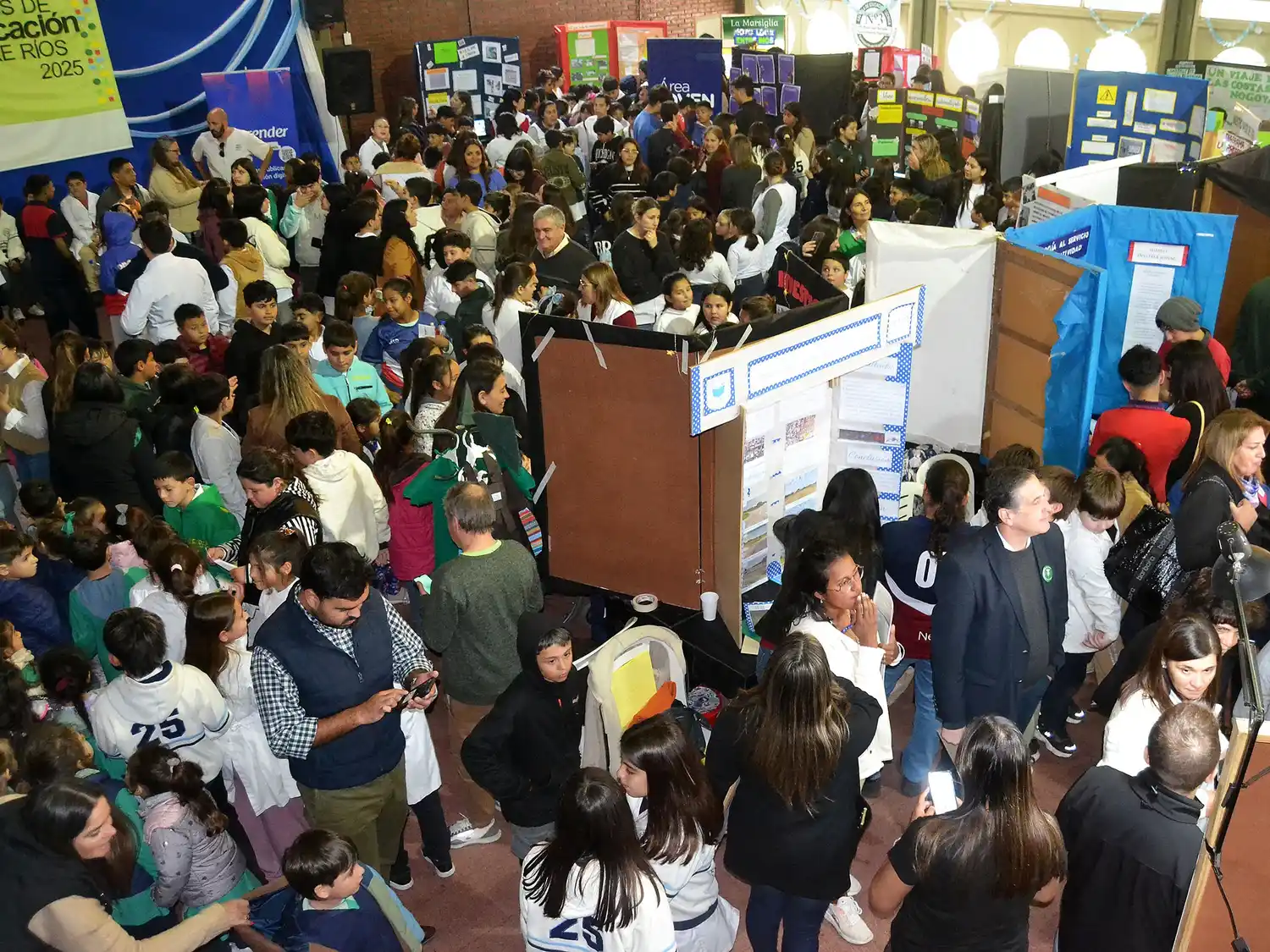 La Feria Regional de Educación 2025 reunió a escuelas de cinco departamentos en Gualeguay
