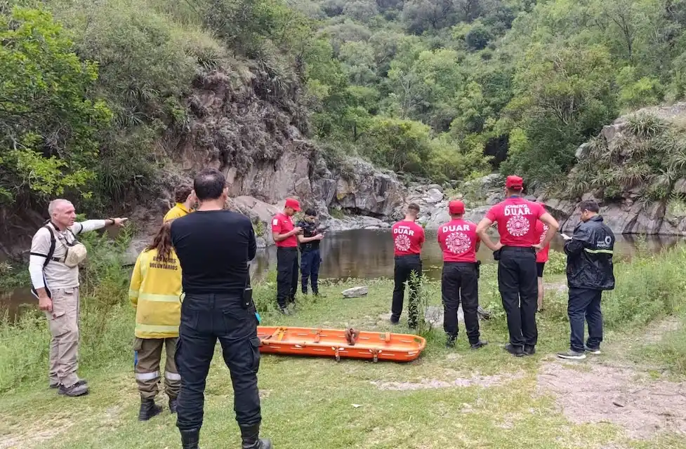 Operativo en el dique La Quebrada tras el fallecimiento de un joven de 24 años