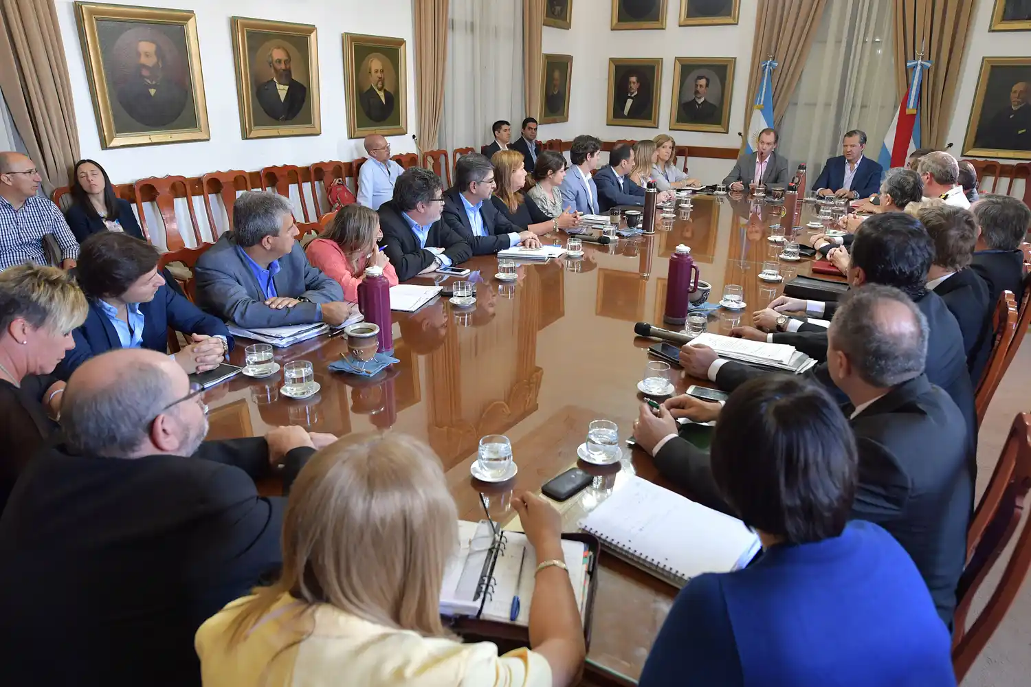 Bordet: “No aceptaremos situaciones de violencia y replantearemos el apoyo a los clubes”