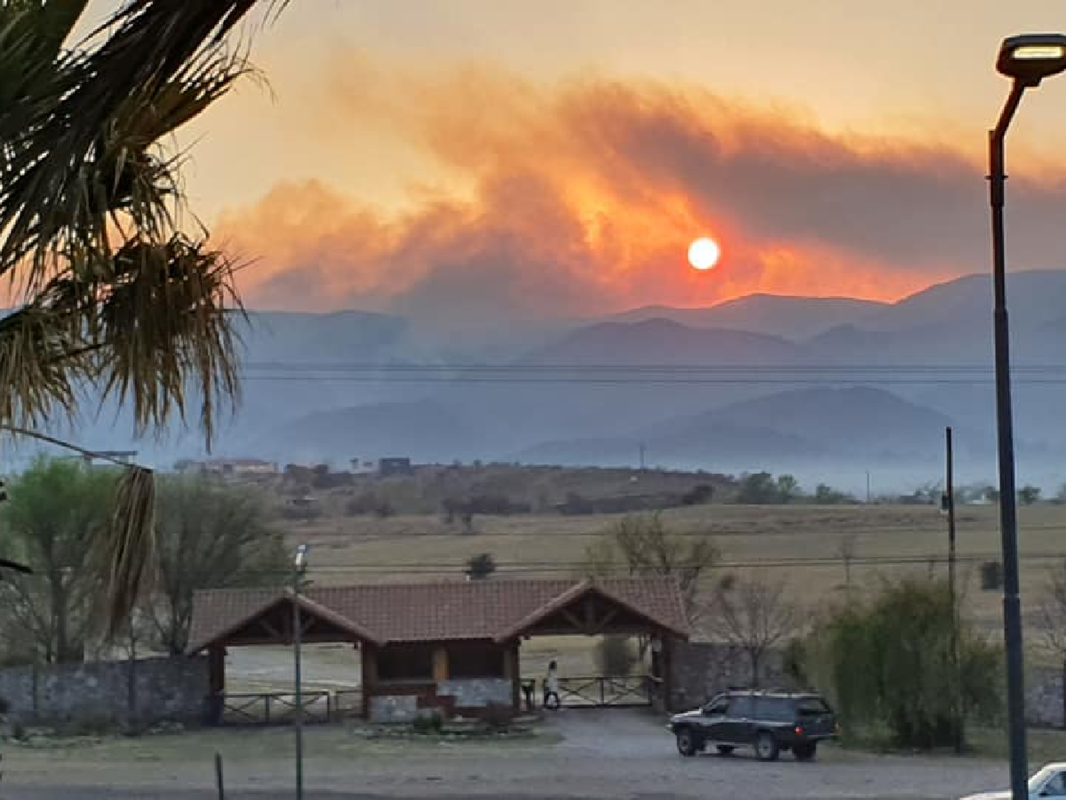 Incendios en Córdoba: están controlados en un 60%, pero el viento y la sequía dificulta su combate