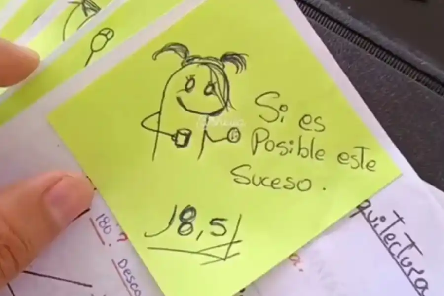 Un profesor diferente: se volvió viral por dejar divertidas notas a sus alumnos en los exámenes 