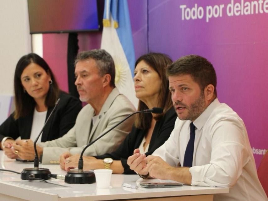 Orciani, Torres, García y Cándido.