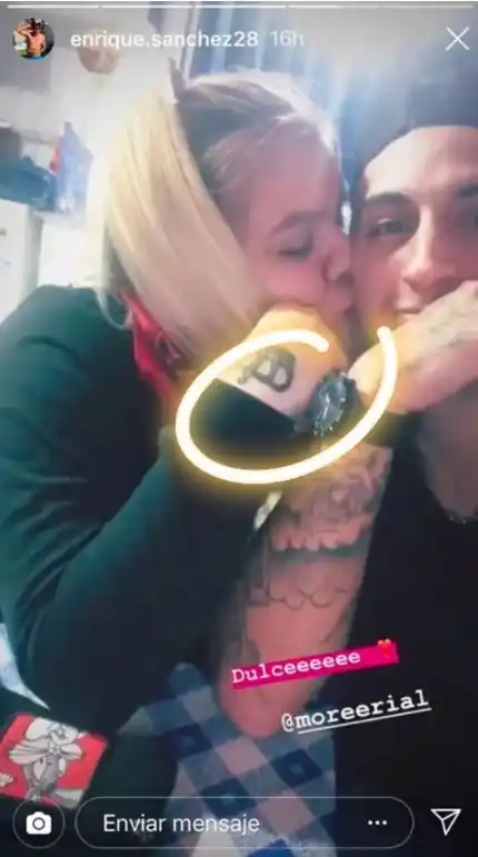 ¡Están a full! Morena Rial y Enrique Sánchez se hicieron el mismo tatuaje