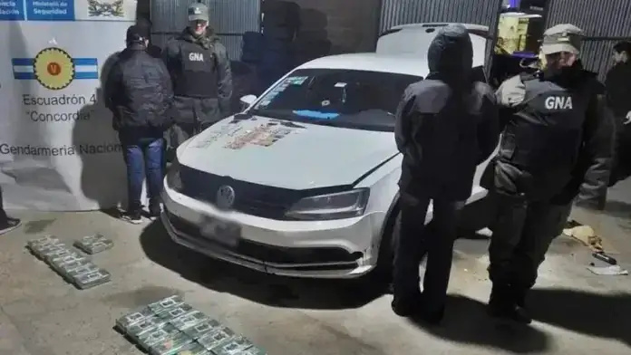 Secuestraron 24 kilos de cocaína en la Autovía 14: hay tres detenidos