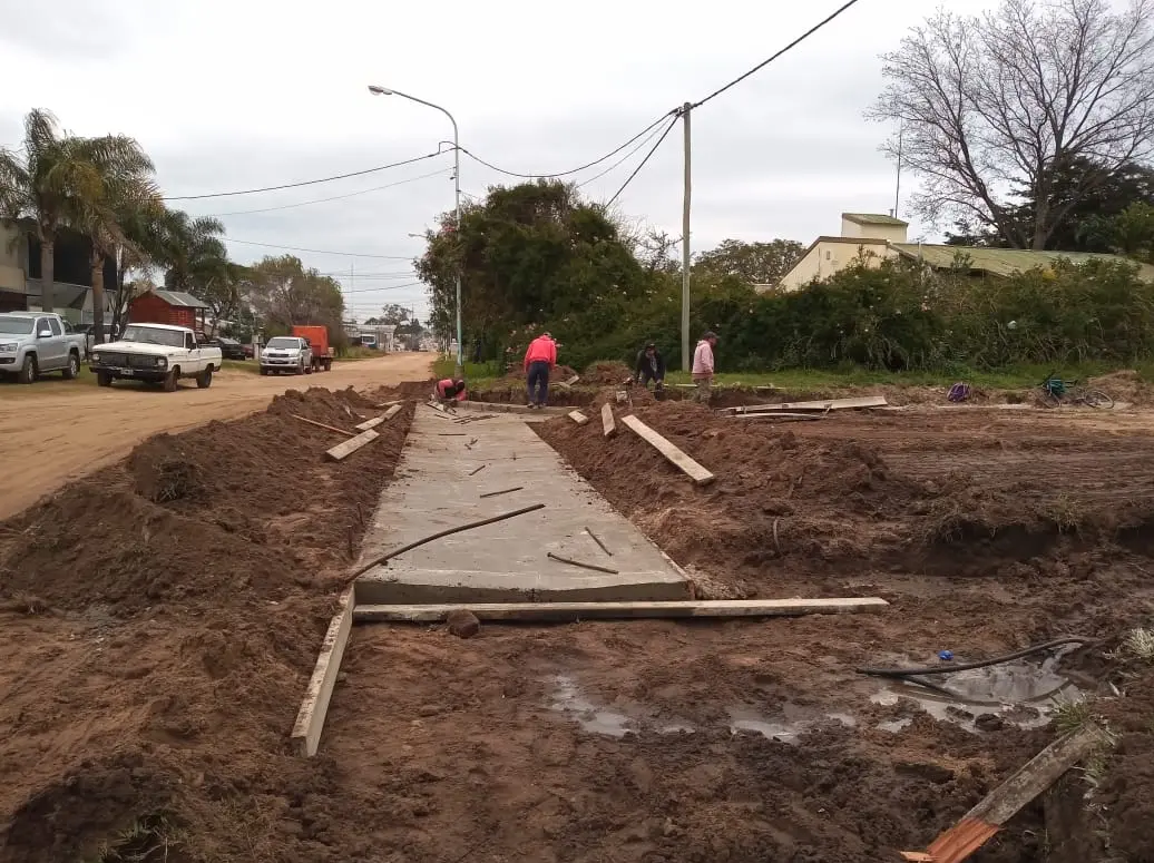 Avanza el plan de más de 400 cuadras de cordón cuneta