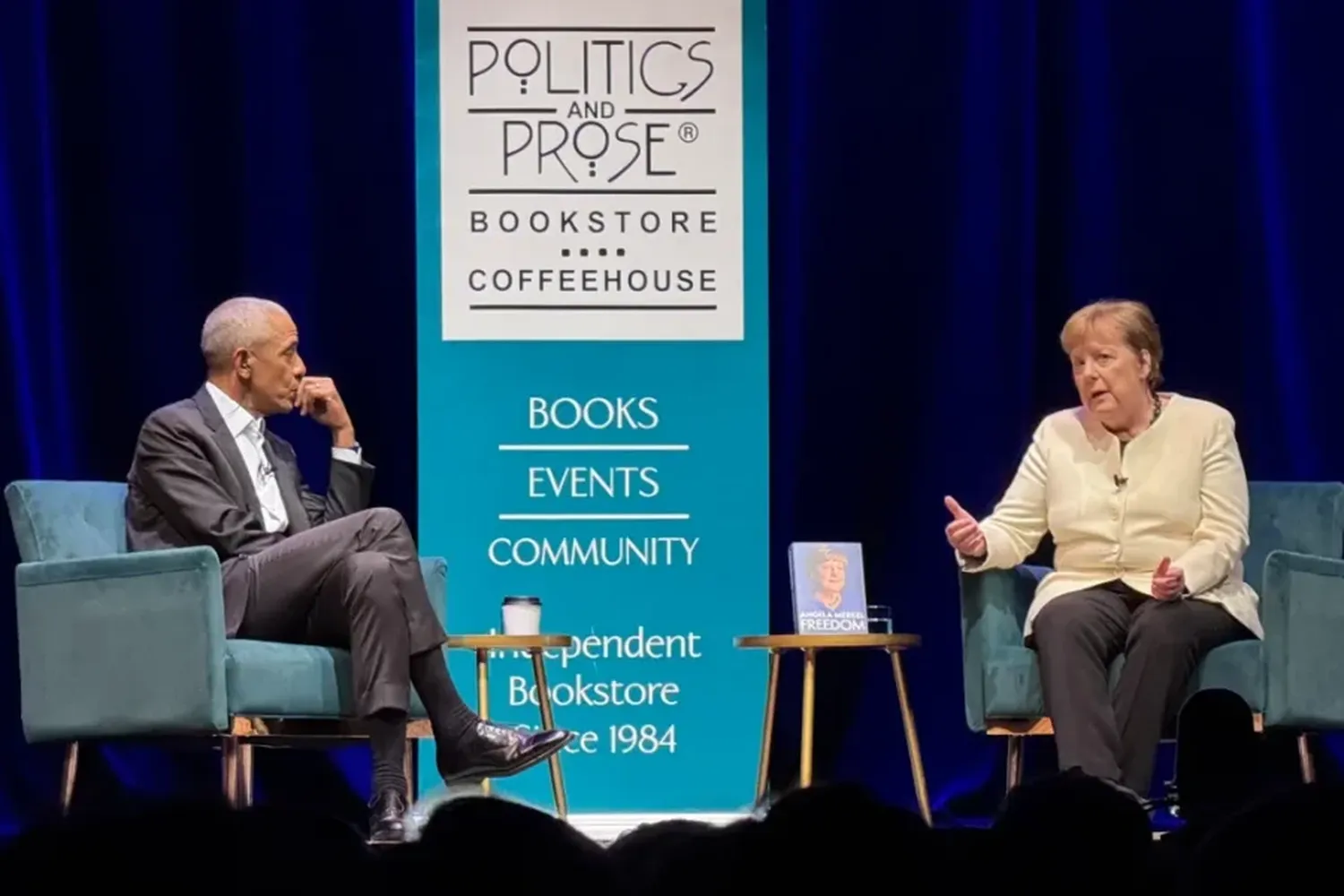 Angela Merkel presenta sus memorias  junto a Barack Obama