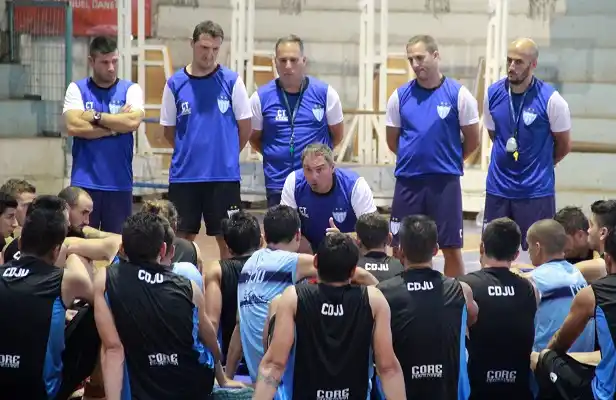 Finalmente, Juventud Unida dio comienzo a la pretemporada 