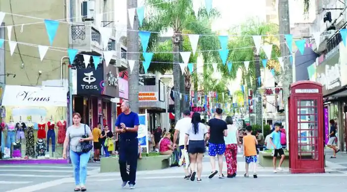 Comercios acordaron el horario de cierre para el 24 y el 31