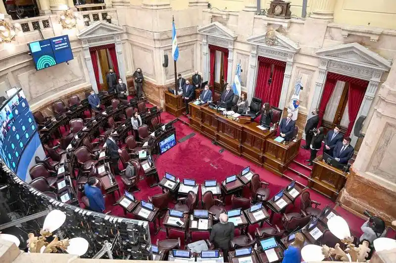 El Senado vuelve a sesionar hoy después de tres meses