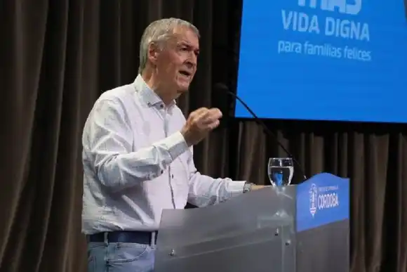 Schiaretti: "Gasten la plata rápido porque la come la inflación"