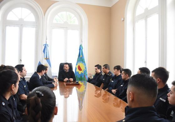 El intendente de Chacabuco recibió a los nuevos efectivos policiales