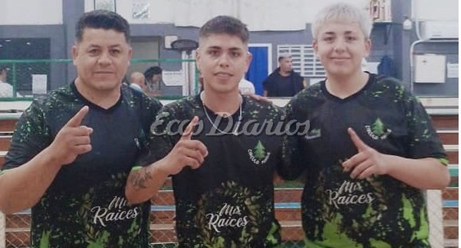 Los bochófilos de izq a der. Roberto Pacheco, Franco Pacheco y Valentín Pacheco