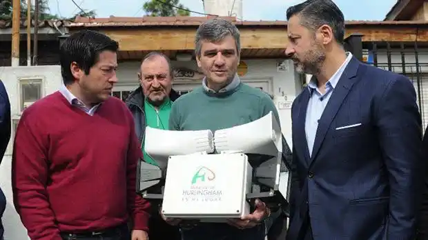 Golpe para Randazzo: un intendente clave lo deja y pide votar a CFK