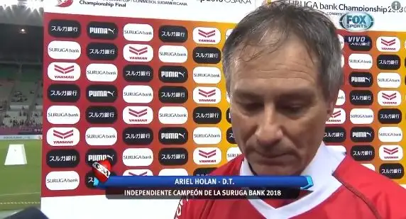 La provocativa frase de Holan: "Dimos 30 años de ventaja y estamos 18 a 18"