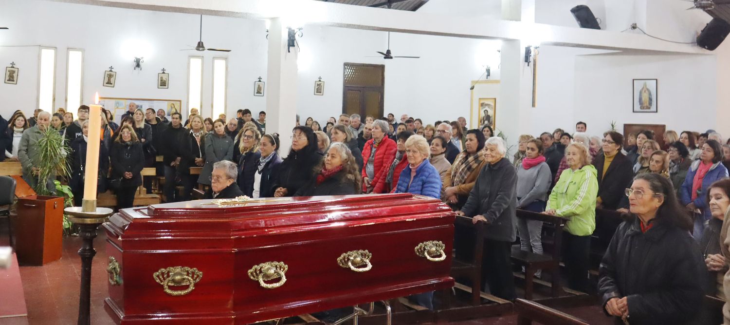 Trasladaron los restos del Padre Servín a la Gruta de Lourdes