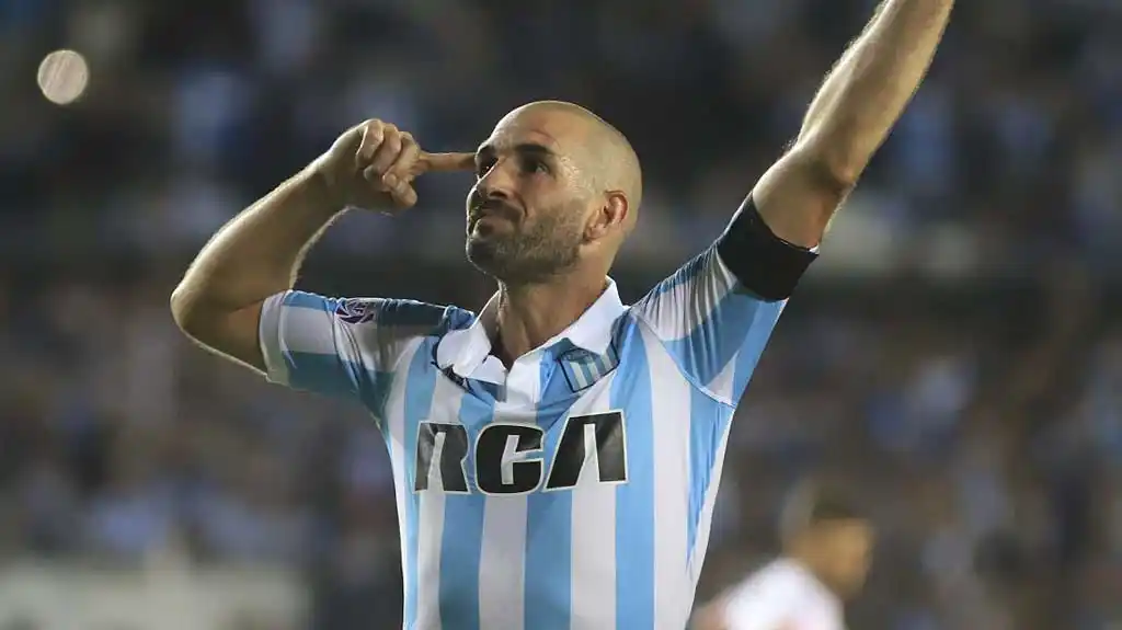 Lisandro López: "me fastidió la salida de Coudet en la mitad del torneo"