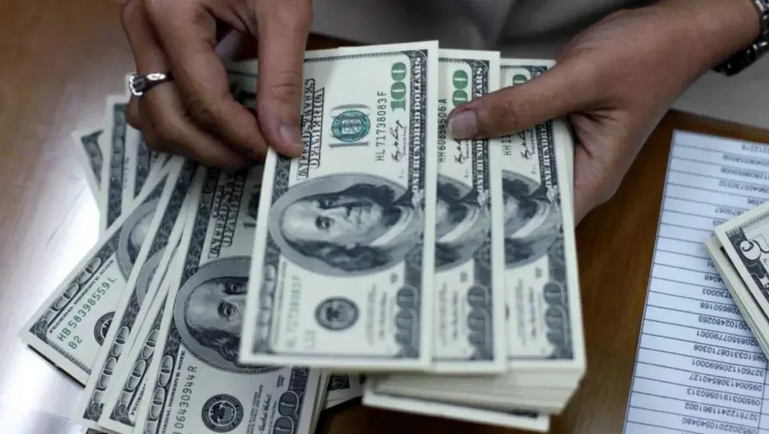 Caputo y el precio del dólar