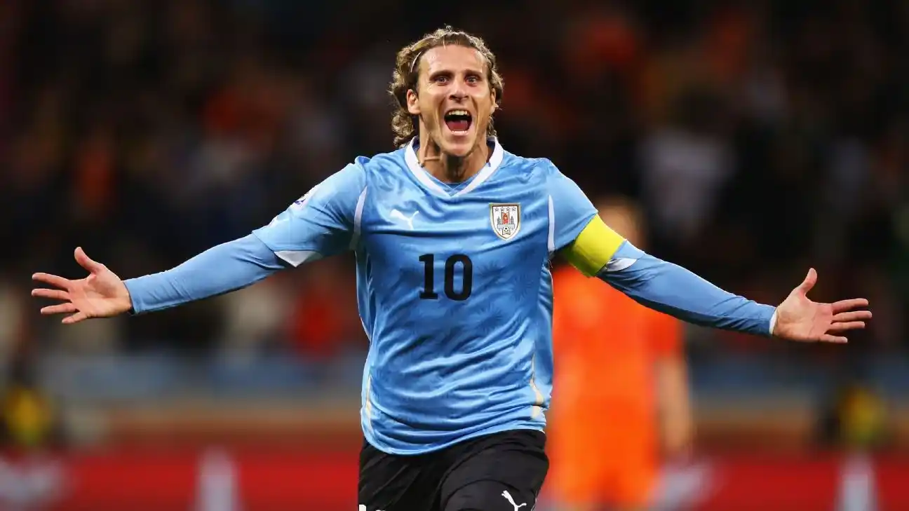 Diego Forlán fue confirmado como DT de la Selección de Uruguay