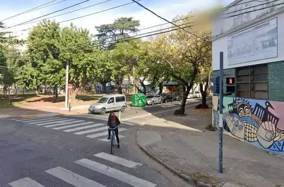 Tras robo a alumnos de la escuela Gurruchaga, reclaman que haya presencia policial «durante todo el ciclo escolar»